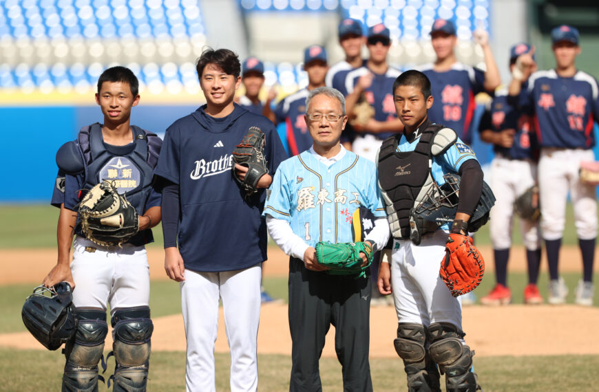 台灣新聞通訊社-黑豹旗/伍立辰開一球圓兩個夢 歐力士秋訓收穫多