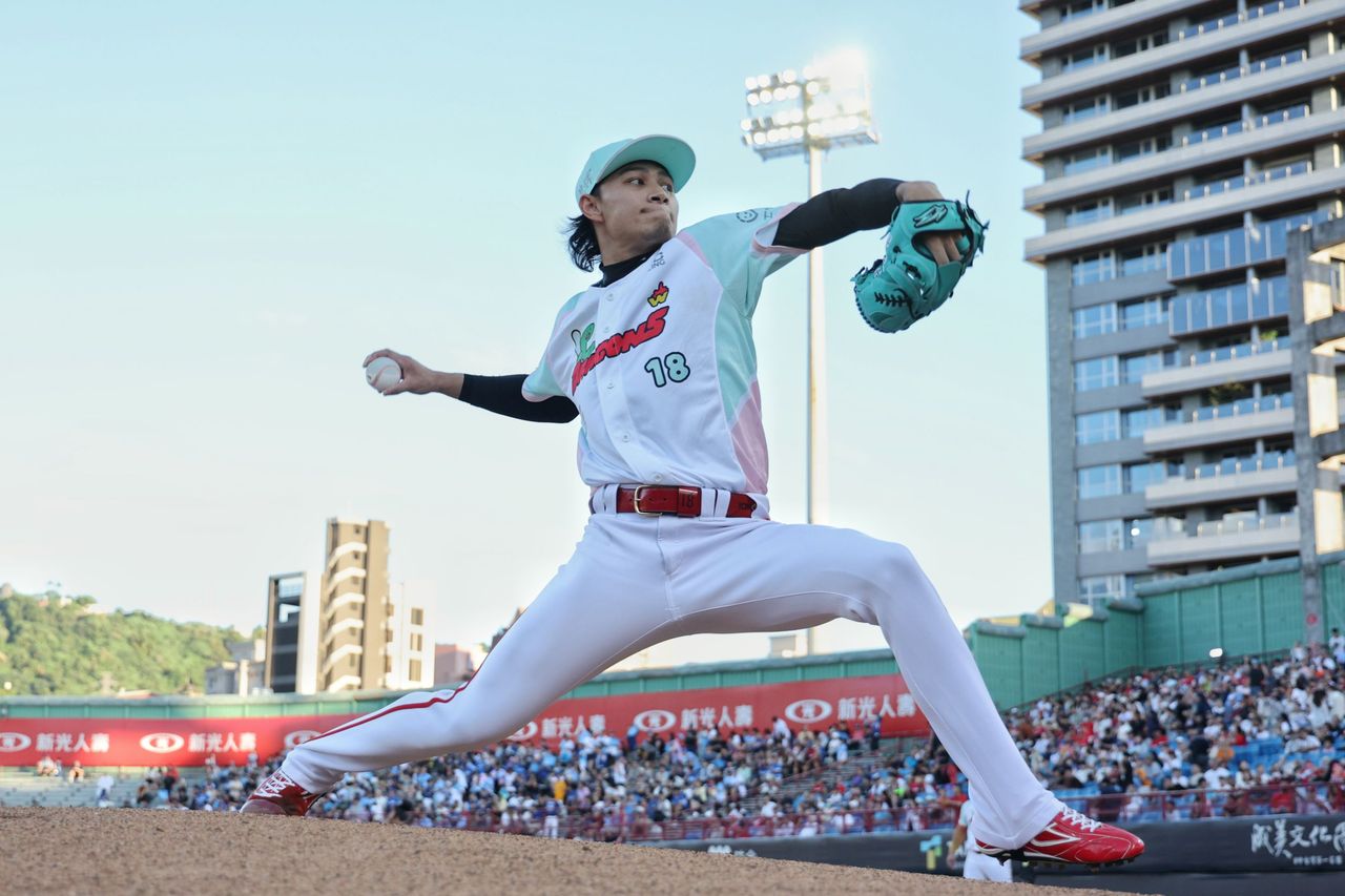 台灣新聞通訊社-日職／徐若熙前進軟銀地理優勢加分 日媒評價投球流暢似樂天名將