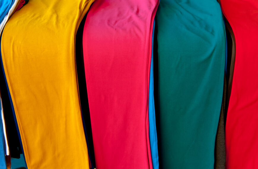 台灣新聞通訊社-有人狂買7件!七、八年級生見1款褲子怕爆:死去的記憶回來了