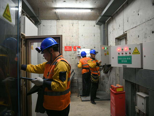 台灣新聞通訊社-港大火／中整治使用竹架、非阻燃網等情況 並懸賞舉報