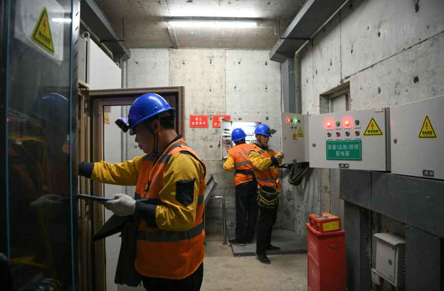 台灣新聞通訊社-港大火／中整治使用竹架、非阻燃網等情況 並懸賞舉報