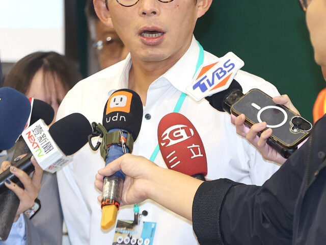 台灣新聞通訊社-賴總統二條件願國情報告 黃國昌：若只宣講不應答 毫無期待