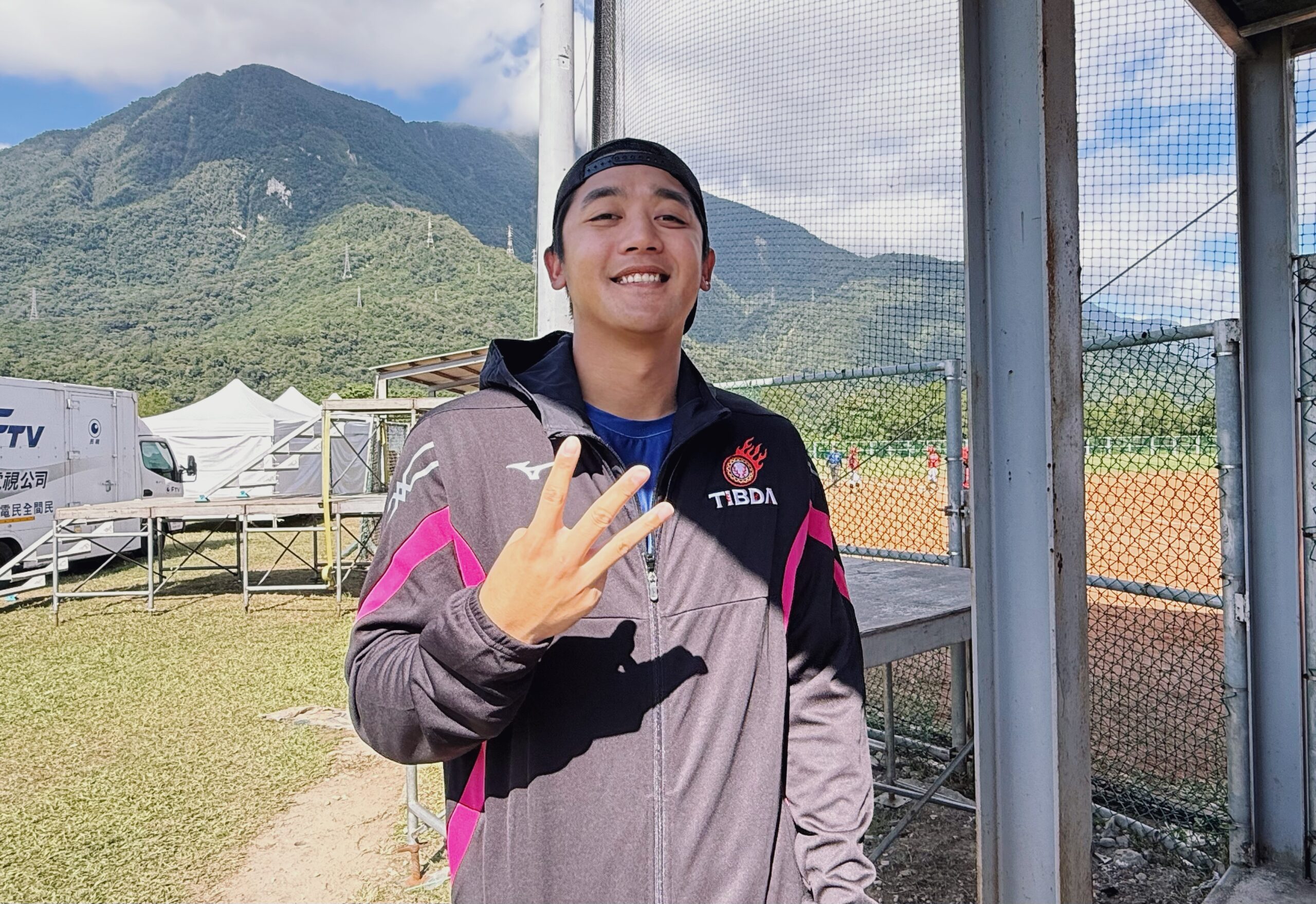 台灣新聞通訊社-中職／再訪關懷盃想換個形象 拿莫伊漾也是光復受災戶感謝全台志工