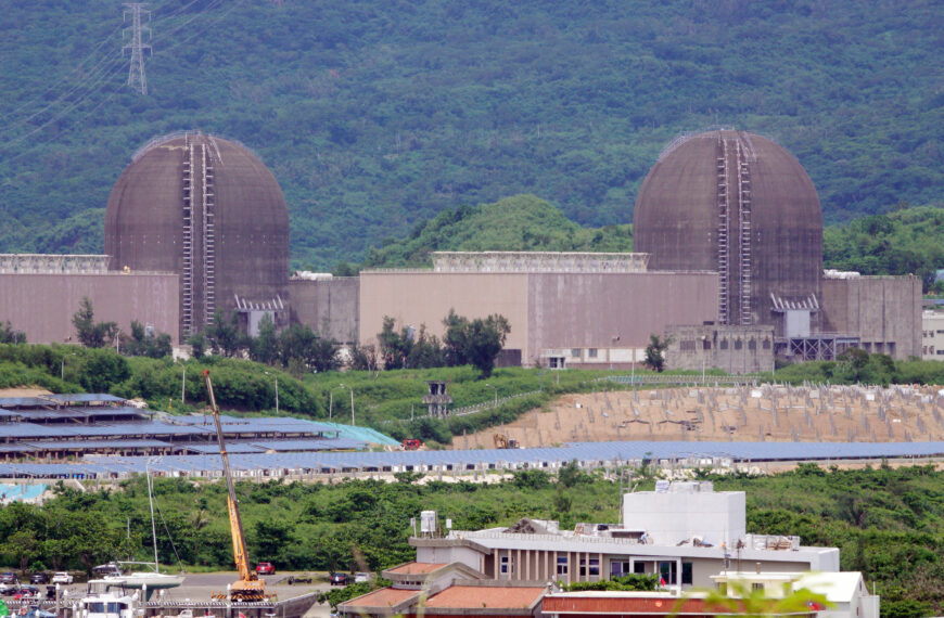 台灣新聞通訊社-綠營:「非核轉彎」言之過早 避免成選戰箭靶