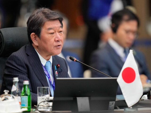 台灣新聞通訊社-日本外相：美中關係穩定對國際社會非常重要