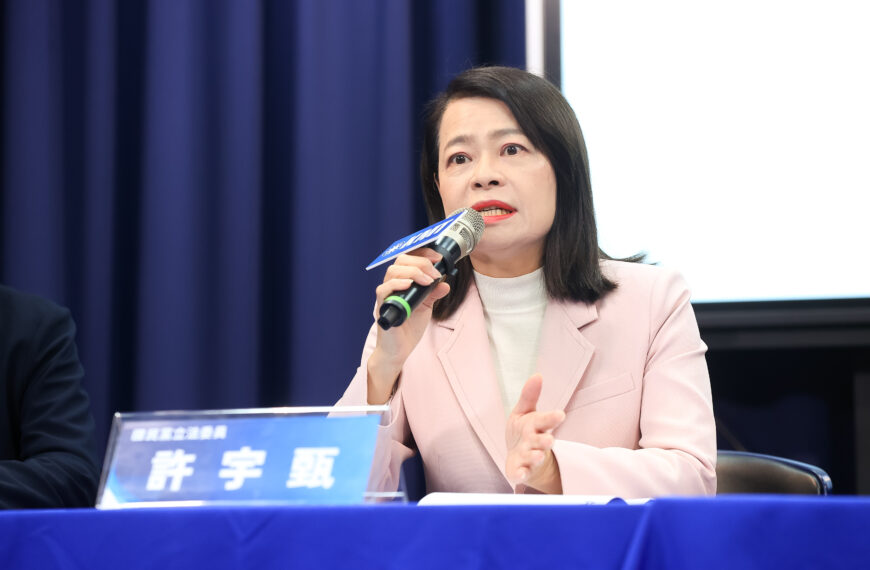 台灣新聞通訊社-石崇良憂陸配家人依親用健保影響公平 許宇甄批:為仕途製造兩岸對立