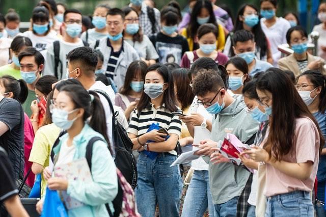 台灣新聞通訊社-98搶1!陸全國公務員考試今日登場 報考人數創新高