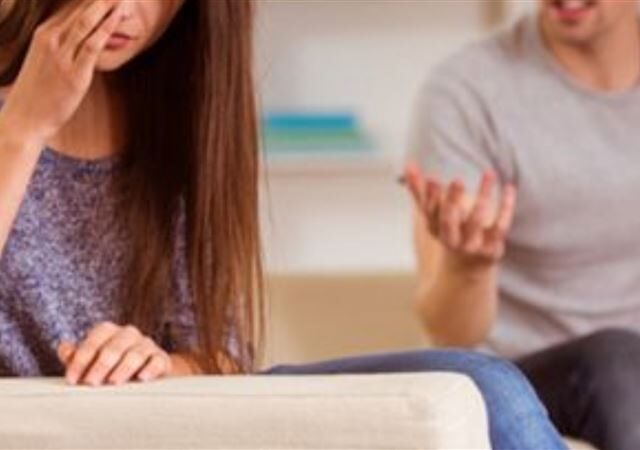 台灣新聞通訊社-對家人苛刻？女兒畢業遭爸爸狂討「學費」　她1句反殺秒揭穿父最大謊言