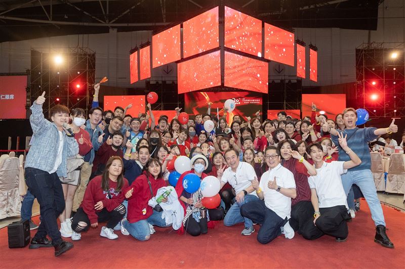 台灣新聞通訊社-企業尾牙第一槍!王品12/18南港開千桌「全台店公休」發近千萬摸彩獎金