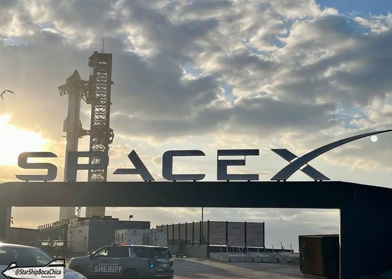 台灣新聞通訊社-盤前/馬斯克送AI到太空 低軌衛星8檔起飛