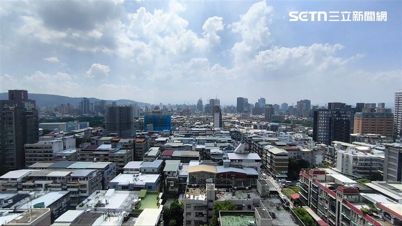 台灣新聞通訊社-六都房市買氣8年最冷！全年移轉陷26萬棟保衛戰　南二都淪超級重災區