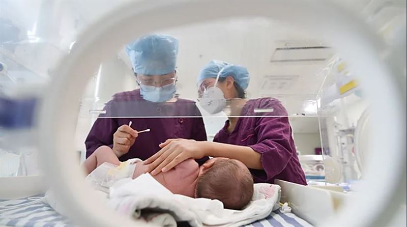 台灣新聞通訊社-從27%跌到不到7%！中國新生兒全球佔比「斷崖式下跌」　年輕人：不敢生