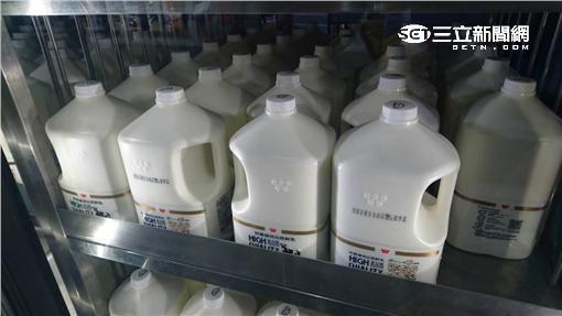 台灣新聞通訊社-新聞幕後/不「滅頂」了?隔9年林鳳營鮮乳重返Cosco討論爆表:還秒退?