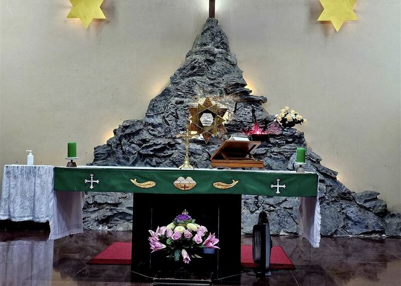 台灣新聞通訊社-神父起色心！「隔褲摸骨」猥褻女教友3次　天主教新竹教區：最重去神職