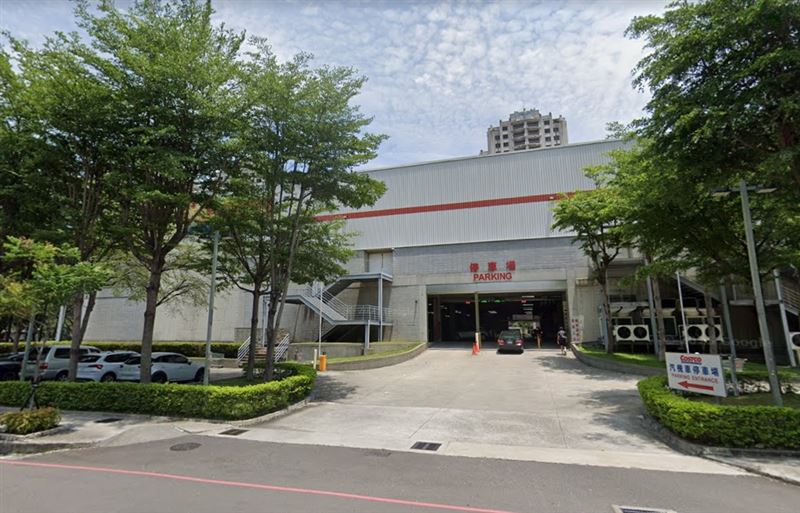 台灣新聞通訊社-好市多「全球店王」將取消免費停車 南屯大叔:公有市場用地怎可收費?