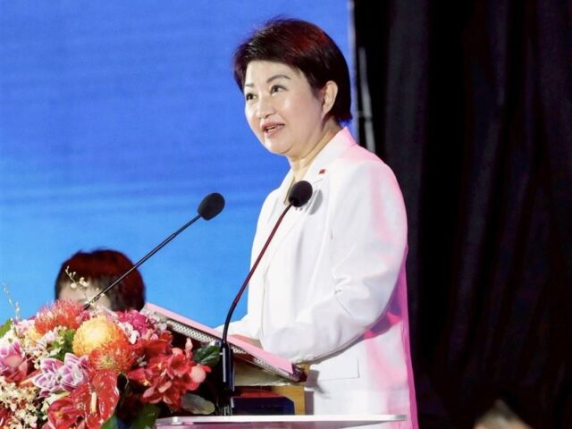 台灣新聞通訊社-盧秀燕喊第四次政黨輪替、民進黨執政10年夠了　卓冠廷：你才盧夠了！