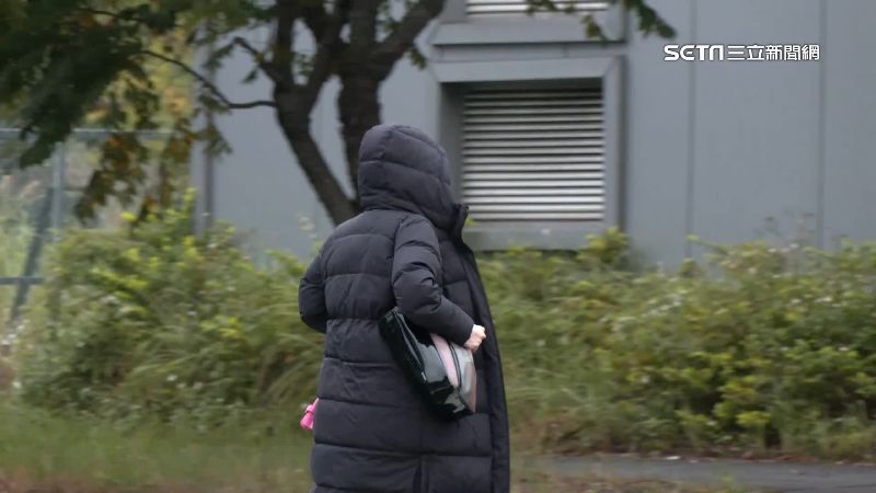 台灣新聞通訊社-一堆人不知!羽絨外套「穿錯恐更冷」 最保暖穿法曝