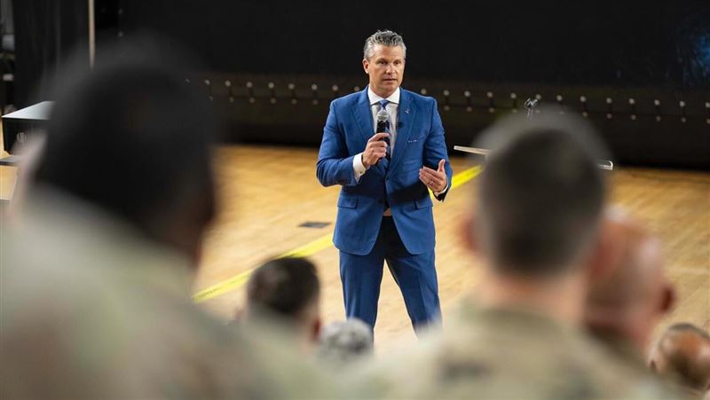 台灣新聞通訊社-美防長Signal洩密爭議延燒！大聊葉門空襲計畫　調查曝：讓美軍置身風險