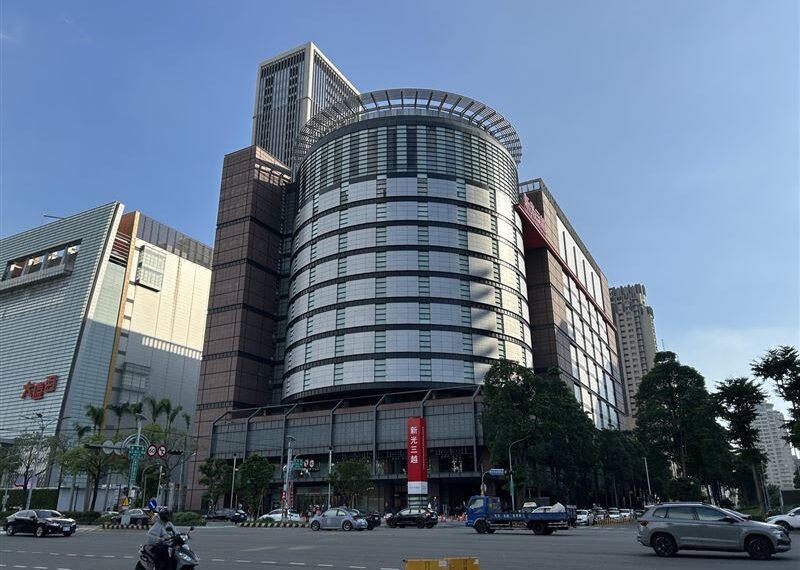 台灣新聞通訊社-不明帳號放話：張文我兄弟、台中新光目標50人　百貨回應