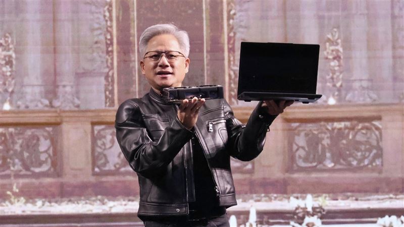 台灣新聞通訊社-股價暴跌80%怎麼救？黃仁勳靠「第一性原理」神逆轉　打造AI帝國護城河