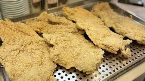 台灣新聞通訊社-超跳Tone！00938納入「雞排概念股」　大成、卜蜂逆襲ETF舞台