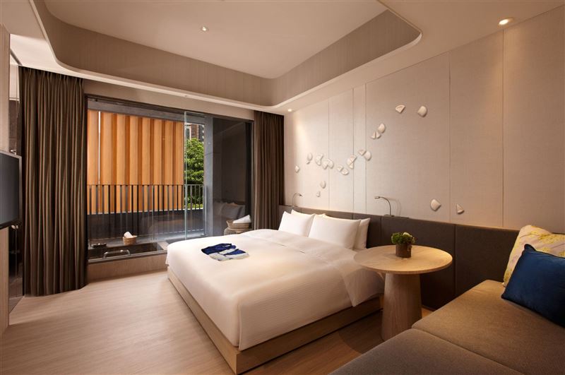 台灣新聞通訊社-晶泉丰旅推湯泉冬旅　礁溪老爺跨年池畔派對、180 秒星空煙火