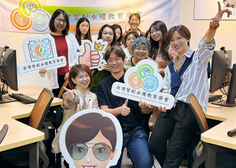 台灣新聞通訊社-「小編練功坊」上演生存實境戰　導演、特派、網紅推手聯手破解流量密碼