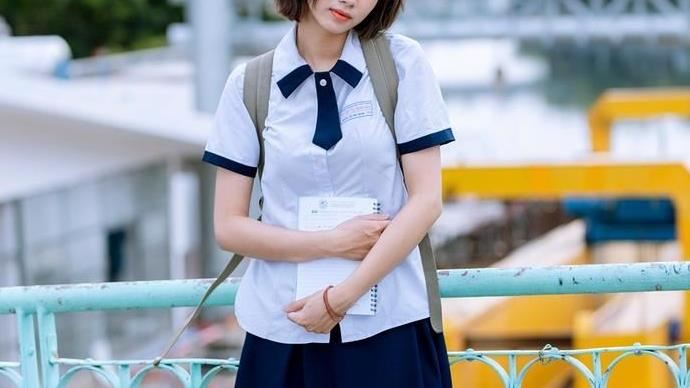 台灣新聞通訊社-開價3000援交…照片差很大！本尊被嫌「黑胖短」女護專生含淚遭硬啪