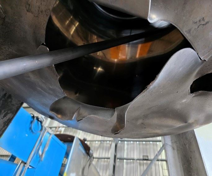 台灣新聞通訊社-異丙醇久放變「撒旦之母」!工人「自製長柄掃把」…摩擦引爆 魂斷工廠