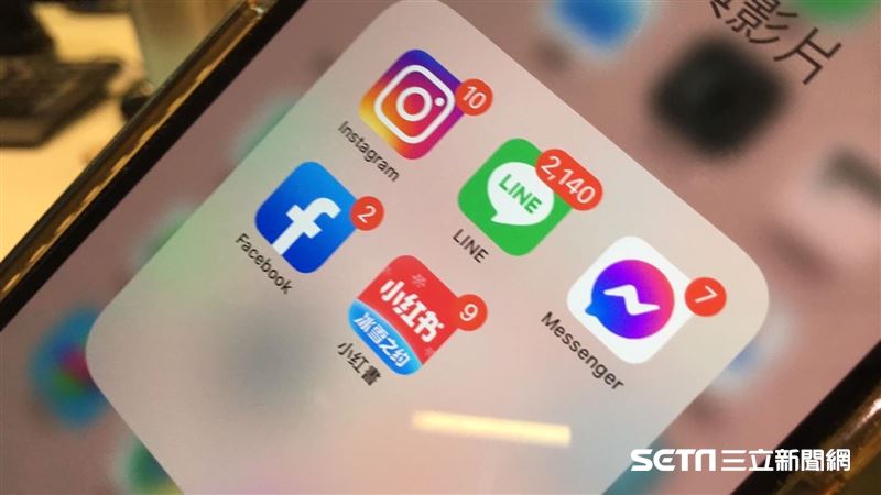 台灣新聞通訊社-小紅書禁1年！他哀號「改什麼APP？」　兩派網吵翻：不要過度依賴