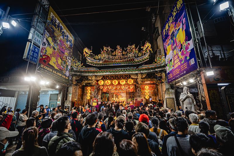 台灣新聞通訊社-全萬華動都起來了！艋舺青山宮《靈安尊王》生日快樂　4大神蹟震撼曝光