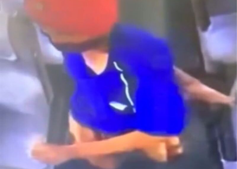 台灣新聞通訊社-台鐵座位抹糞！車廂座椅亂塗手印「賠償金曝光」