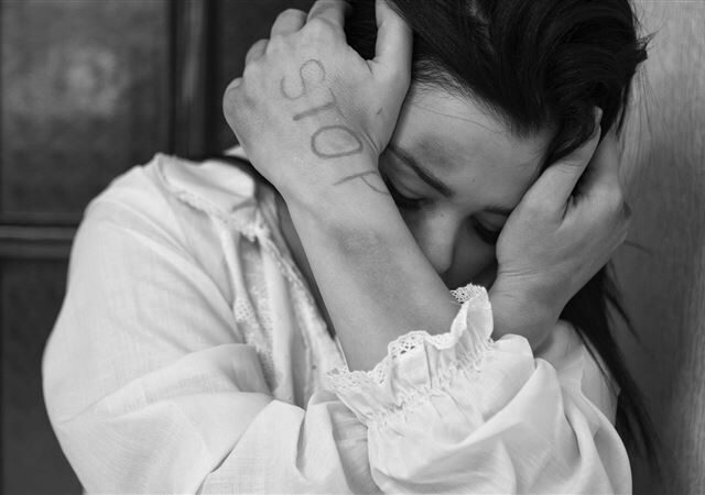 台灣新聞通訊社-妙齡女「患病裝導尿管」友沒細心照料…還趁機性侵她7次！噁男報應來了