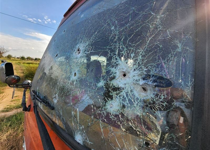 台灣新聞通訊社-柬埔寨控泰軍施放毒氣、F16投擲炸彈！東協外長急會商終止衝突