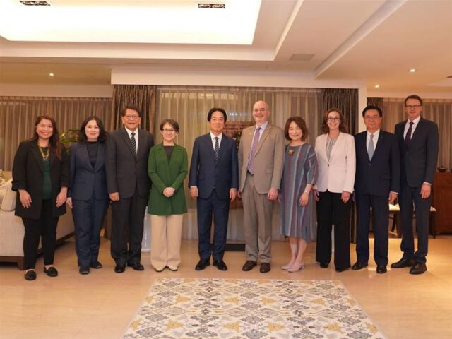 台灣新聞通訊社-與賴清德年末餐敘　谷立言「對台承諾堅若磐石」：美台持續攜手前行