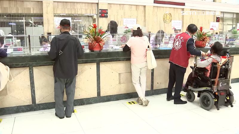 台灣新聞通訊社-救命錢來了！勞保紓困貸款12/15開辦　符合3條件農曆年前入帳