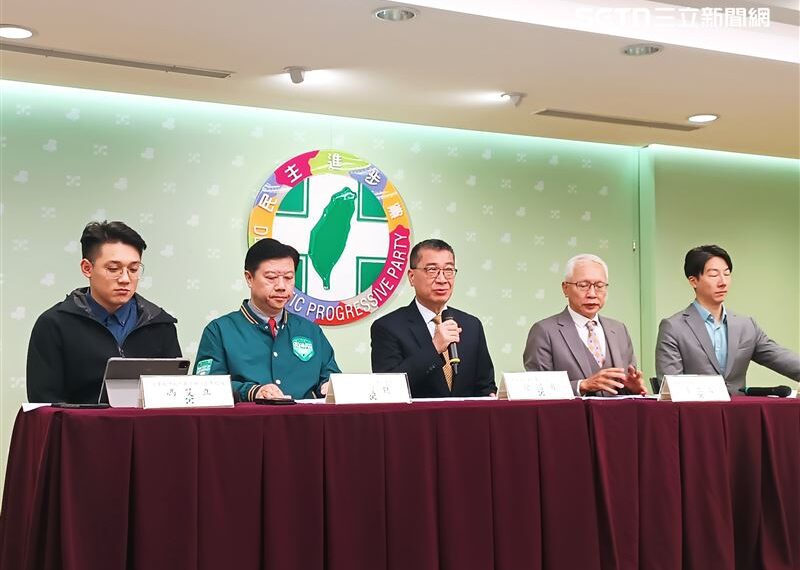 台灣新聞通訊社-民眾黨爆退黨潮？徐國勇稱「我不宜批評」、接著喊歡迎大家加入民進黨