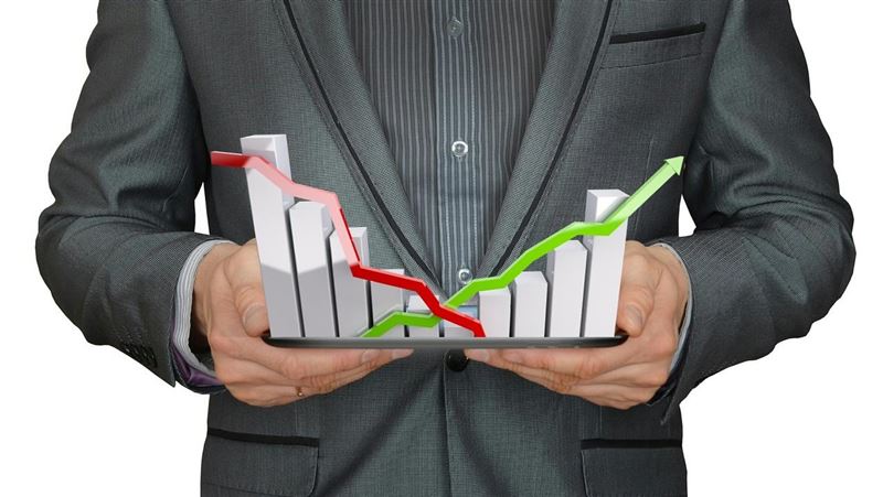 台灣新聞通訊社-傳產接棒台股週漲354點 它回神了逆襲漲4%奪冠!