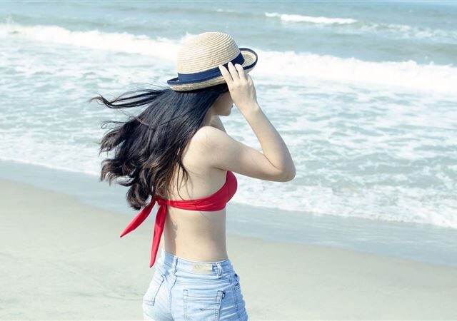 台灣新聞通訊社-沙灘見正妹「小頭凍未條」噁男脫褲洩慾！害她身心受創…1原因無法求償