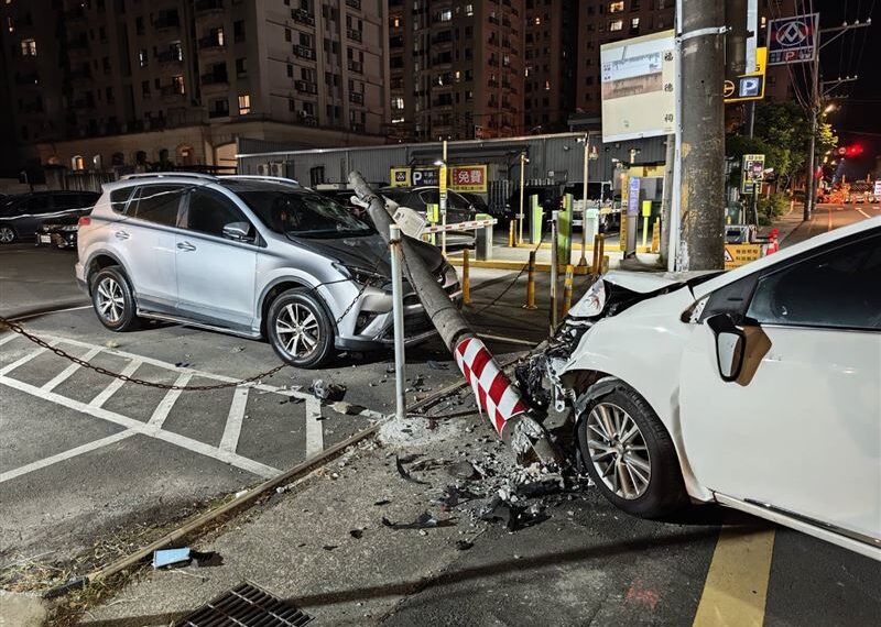 台灣新聞通訊社-23歲打工仔追不到人妻！「偷拍洗澡片」嚇：真的外流了　開車撞人下場慘