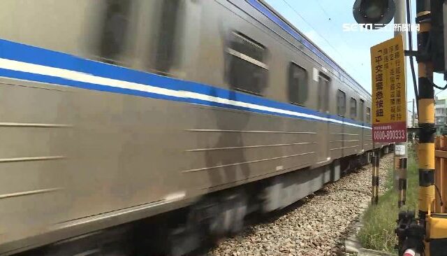 台灣新聞通訊社-快訊／台鐵桃園=中壢「電車線無電」　列車延誤3小時