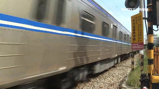 台灣新聞通訊社-快訊/台鐵桃園=中壢「電車線無電」 列車延誤3小時