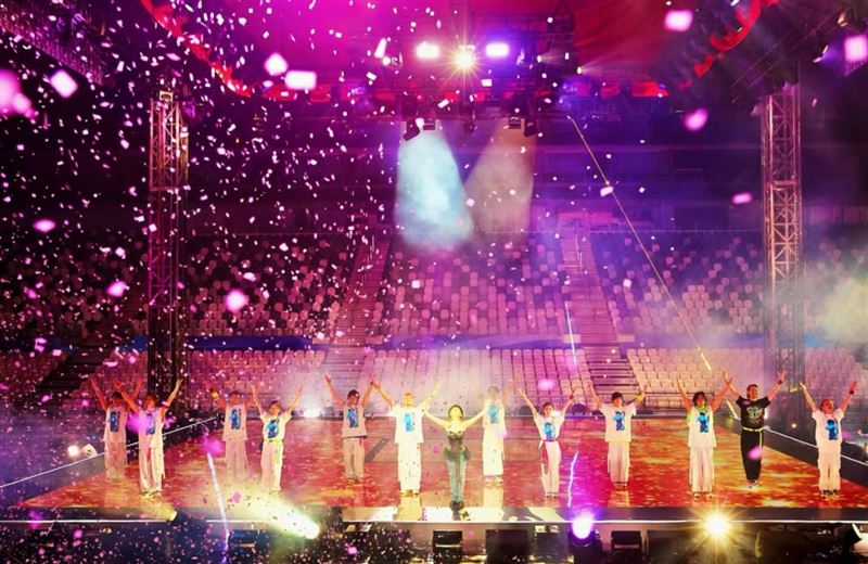 台灣新聞通訊社-無懼中國！日相高市早苗高支持度　濱崎步的零觀眾演出