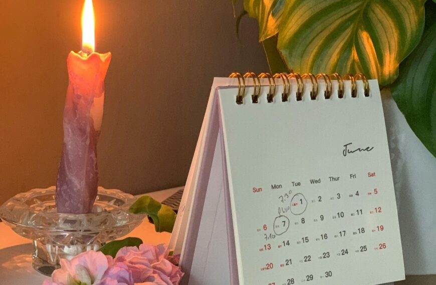 台灣新聞通訊社-史上最療癒行事曆！2026連假多到數不完　上班族狂敲碗：拜託快來