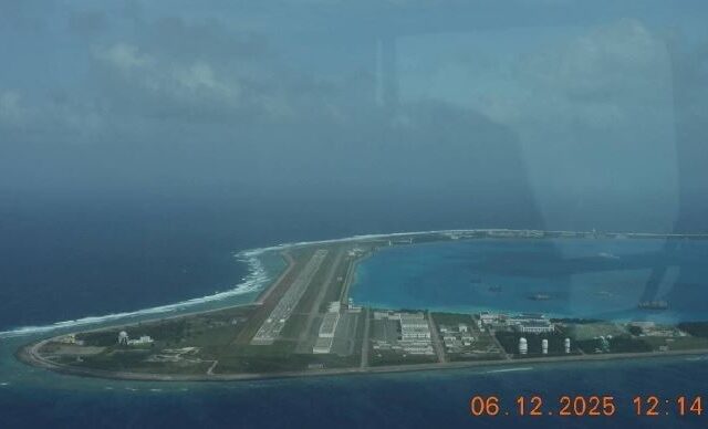 台灣新聞通訊社-菲律賓飛機南海爭議海域巡邏　遭中國發射3枚照明彈威脅