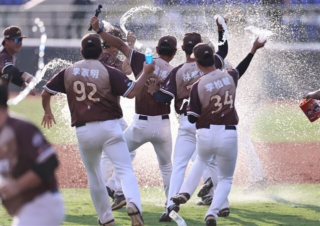 台灣新聞通訊社-冬盟／韋宏亮關不住門！台灣內戰山林逆轉　1分差擊敗海洋奪本屆季軍