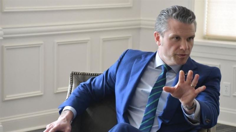 台灣新聞通訊社-醜聞連環爆 美戰爭部長面臨黨內外要求下台壓力