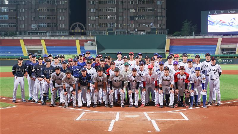 台灣新聞通訊社-冬盟／業餘擊敗職業！社會人打敗日職聯隊　勇奪隊史第3座冠軍