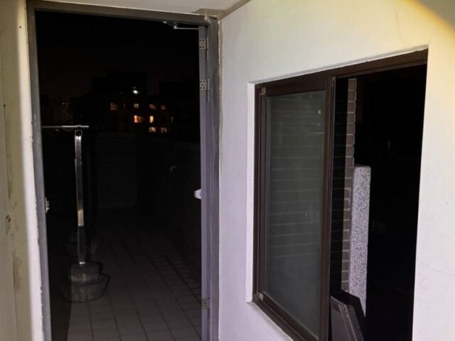 台灣新聞通訊社-台中西屯深夜傳巨響！20歲女上頂樓墜落「倒臥社區中庭」　住戶目擊嚇