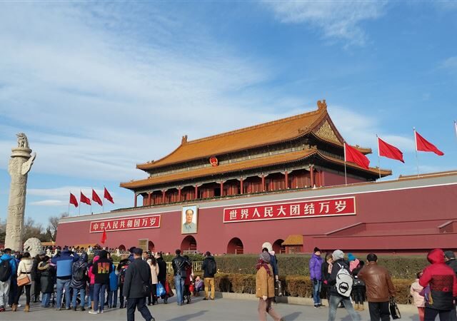 台灣新聞通訊社-CRIF：台對中投資下滑　上市公司年收益估5600億創新高